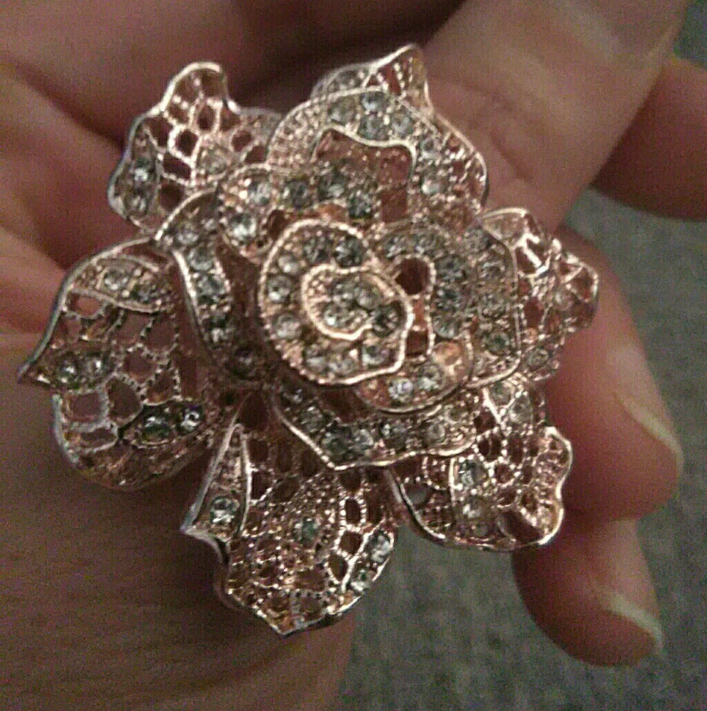Pink Gold-ish Costume Cocktail Ring
